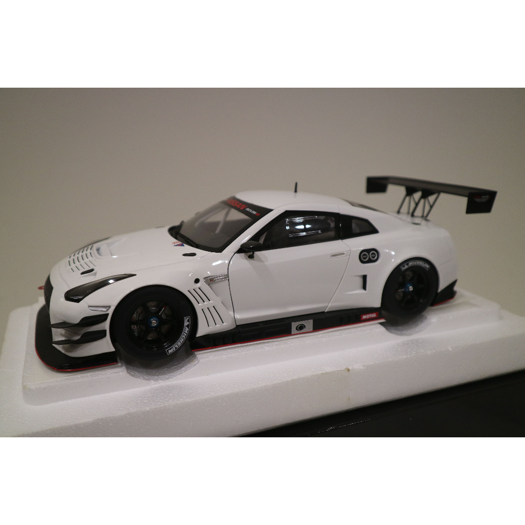 AUTOart Nissan GT-R NISMO GT3 1/18 模型車