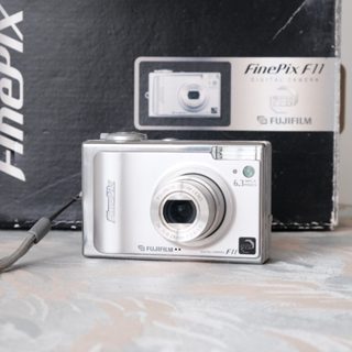 富士 Fujifilm FinePix F11 金屬 早期 CCD 數位相機(可模擬底片色調)