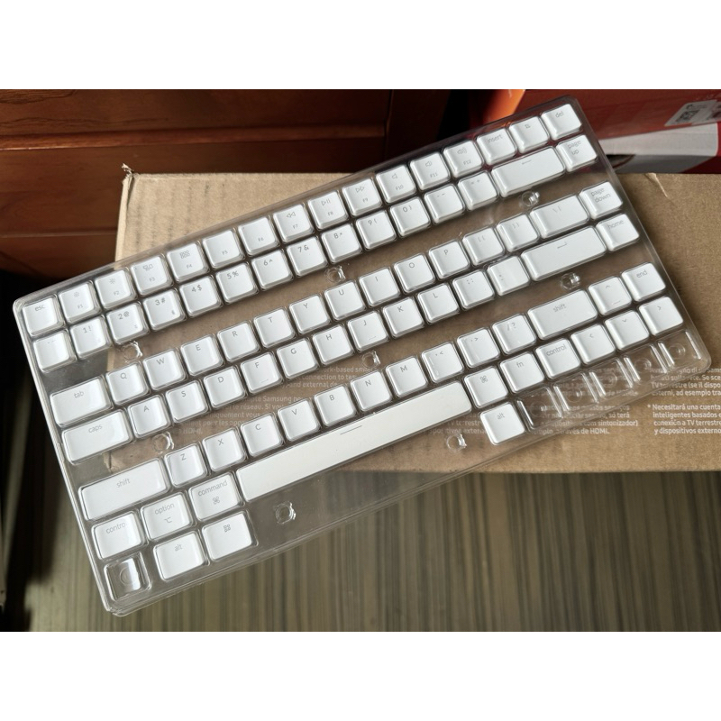 Keychron K3 白色鍵帽