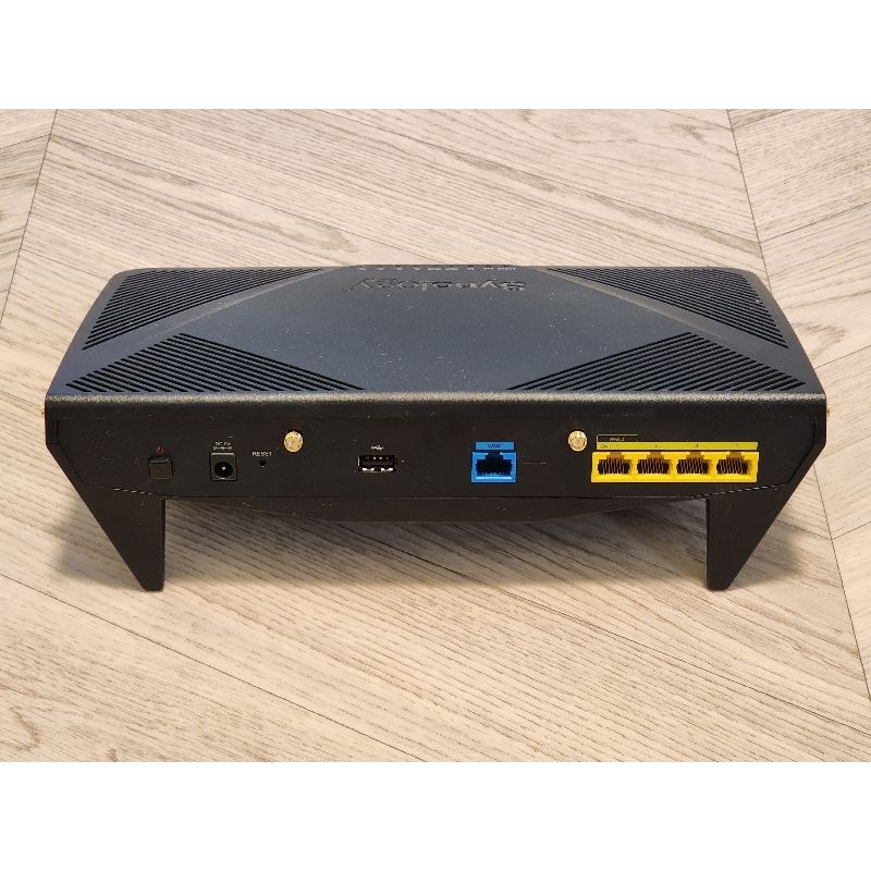 Synology RT2600AC router 路由器