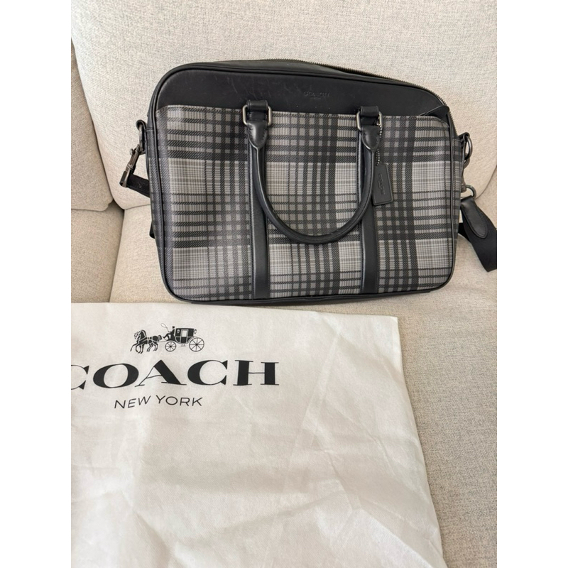 coach 黑色格紋公事包，購入於日本，幾乎沒什麼使用，約9成新
