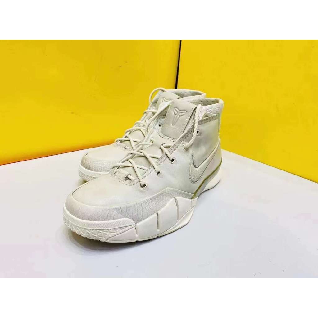 《二手寄賣》Nike Kobe 1 米白 US12 無盒 大尺難尋