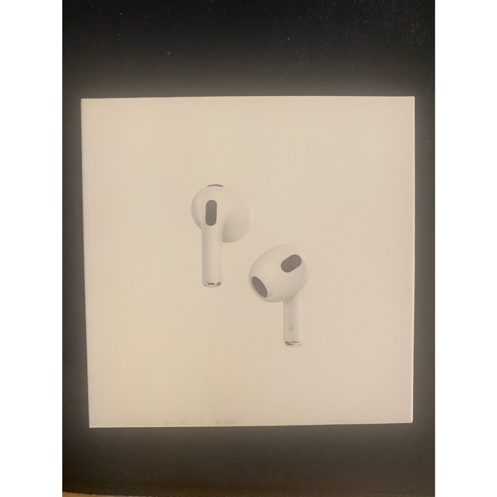 Apple AirPods3代 (MME73TA/A)無線藍芽耳機(搭配MagSafe充電盒) 全新品