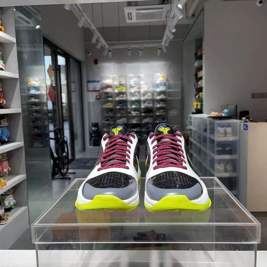 《二手寄賣》Nike Kobe 5 小丑 US10 有原盒 極新