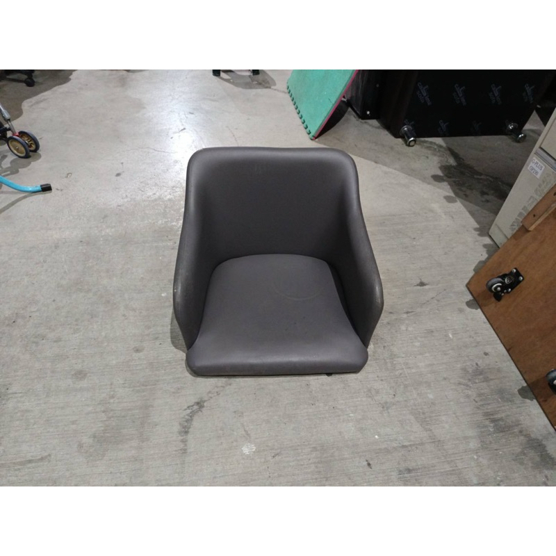 深灰皮製和室椅H09338 快樂福二手倉庫（商品都是自取價運送請先詢問運費