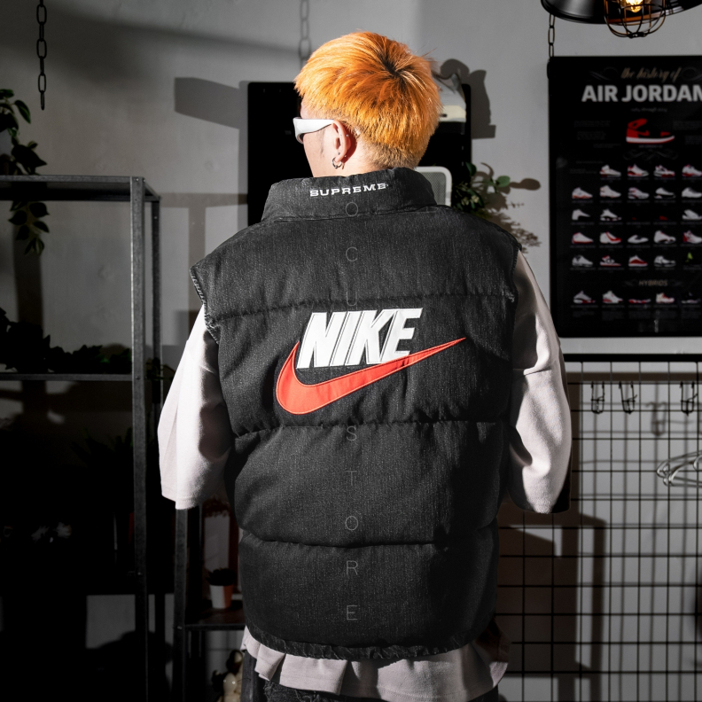 【Focus Store】現貨秒發 Supreme x Nike Demin Puffer Vest 牛仔背心 兩色