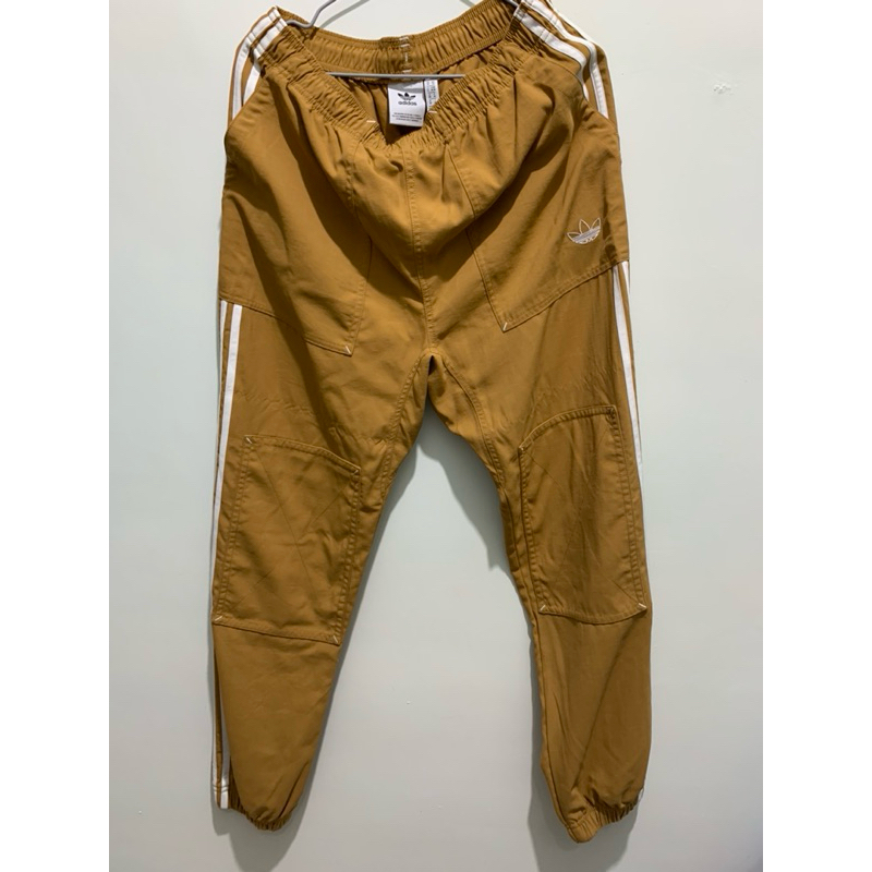 二手/中古 愛迪達 adidas originals 工作褲 卡其褲 ED6250 男版M 9.5成新 帥