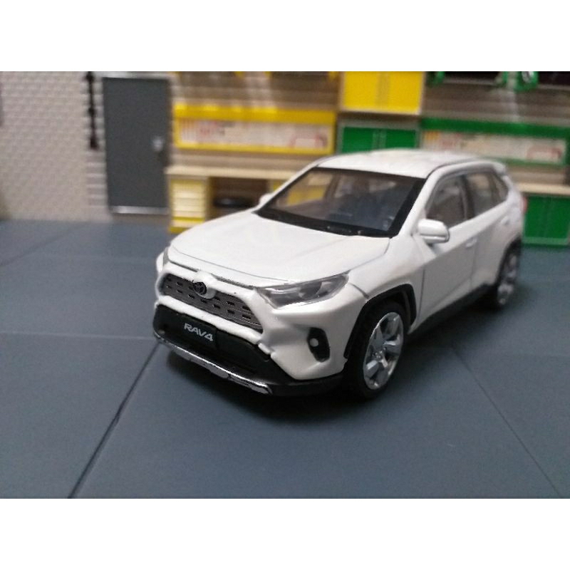 二手無盒 原廠 1/43 豐田 TOYOTA RAV4 SUV MK5 五代 白色 模型車