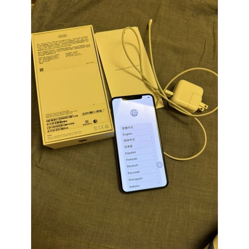 (含運開箱請錄影）二手機況絕佳-iPhone xs Max 64G 金色 蘋果手機 Apple含盒含充電器