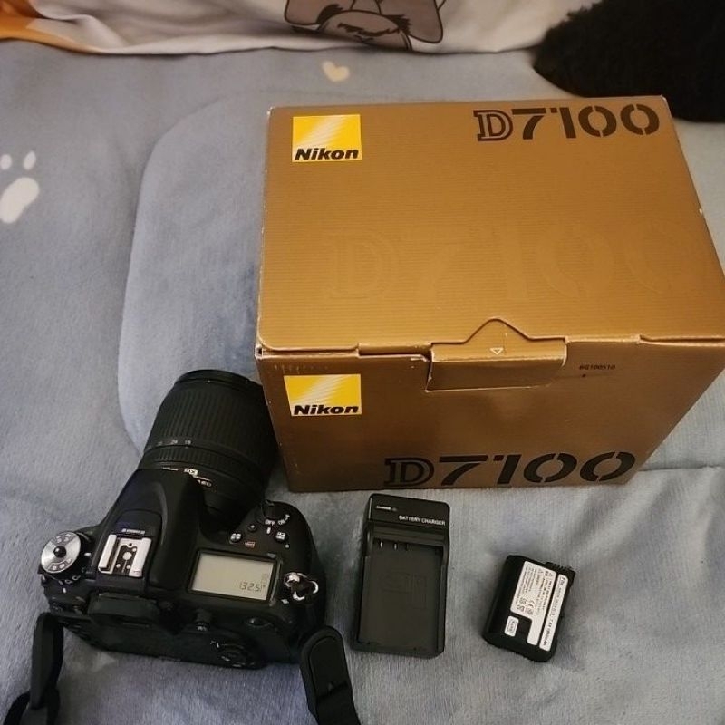 Nikon D7100+18-105鏡頭。台中可面交