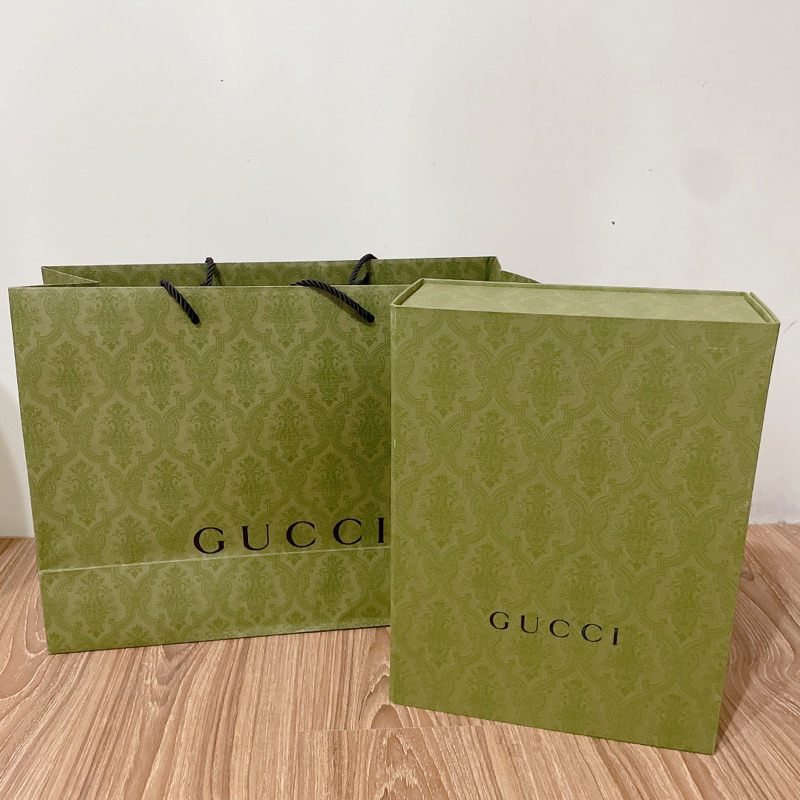 【沁的娃娃屋】❤️現貨秒出❤️一組不拆賣✨正品Gucci精品紙袋&amp;磁吸紙盒 浮雕圖案 裝飾 禮物 生日