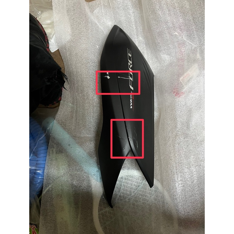 二手護罩 有擦傷 YAMAHA 原廠 FORCE 2.0 黑 左 護罩1