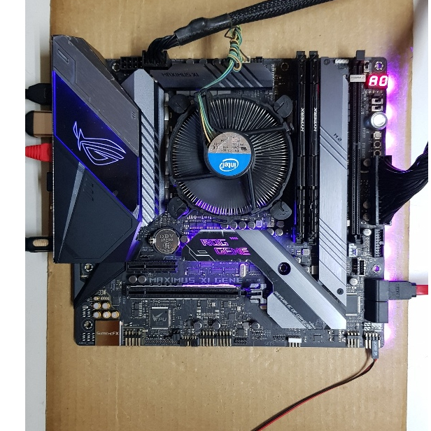 ASUS 華碩 ROG MAXIMUS XI GENE 主機板 1151 原廠保固內 Z390 Z370 B360