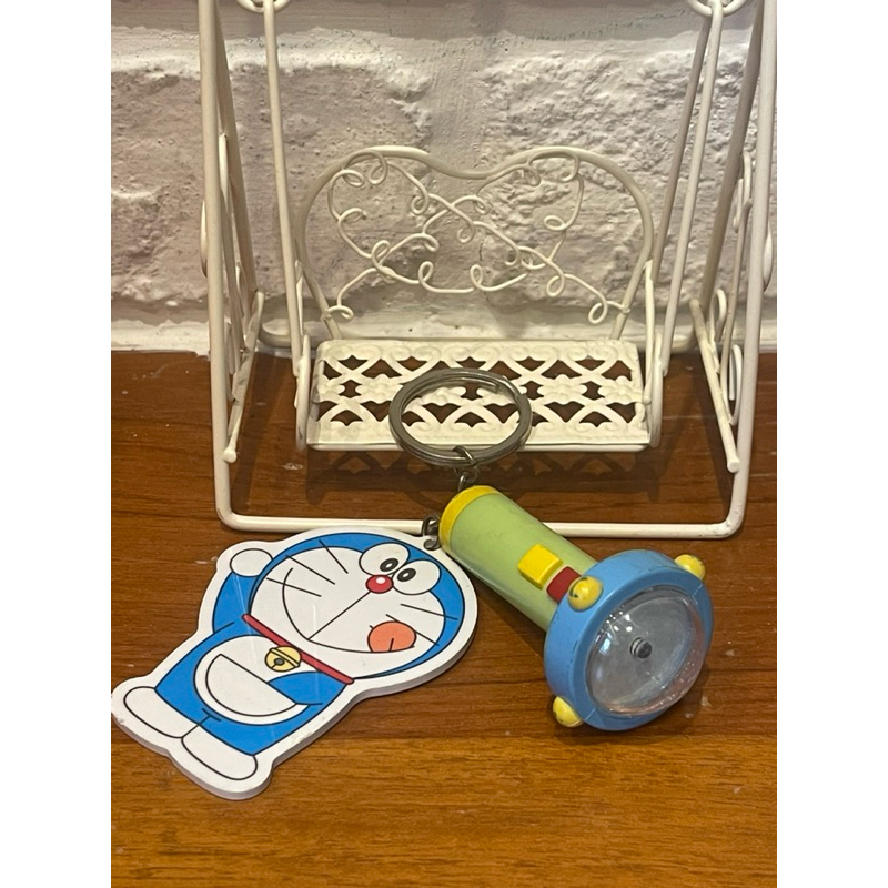 《好物分享》立體鑰匙圈+悠遊卡😍哆啦A夢小叮噹可亮燈手電筒鑰匙圈(一個)