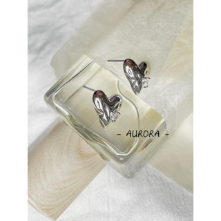 《Aurora》 韓國🇰🇷 925銀耳針 極簡甜酷女孩首選愛心鋯石耳釘耳環耳扣 不掉色/防過敏