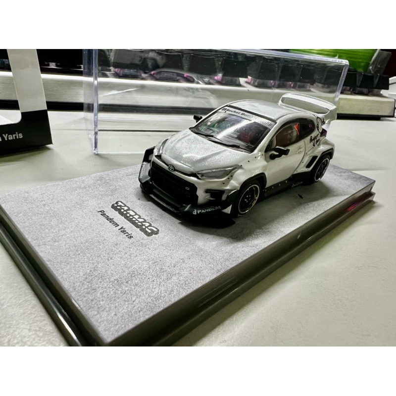 Tarmac GR Yaris White Pandem Rocket Bunny 1/64