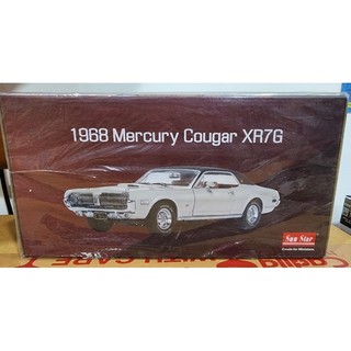Sunstar 1/18 金屬車出清商品有細疹。一台1580元，