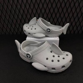 A BaO ! 韓國代購 Crocs kids 兒童 洞洞鞋 大童 小童 鯊魚造型 shark 造型洞洞鞋 布希鞋 夏天