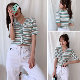 (滿額送正韓襪)🧁全新正品🧁韓國品牌🇰🇷MUAHMUAH 可愛羅紋排扣V領顯瘦短版上衣 小圓標設計 冰淇淋色系 短袖