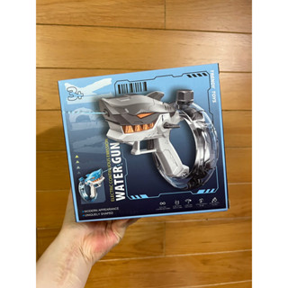 全新現貨🔥鯊魚電動水槍 自動 噴水 超帥 玩具槍 充電 超給力 夏日玩水 游泳 戲水 潑水節