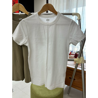 二手上衣- Uniqlo/基本款素色T-shirt/好穿搭/白色、橄欖綠/L