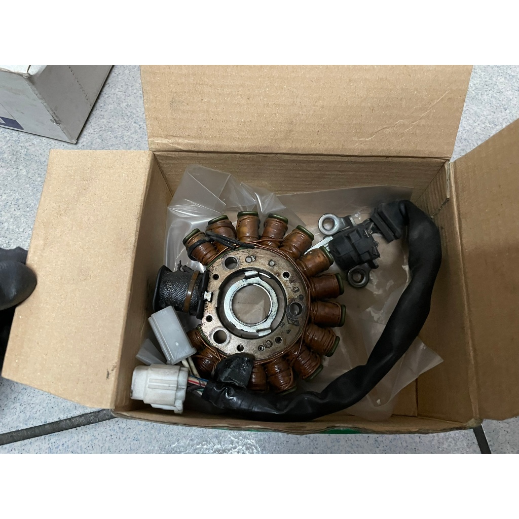 (中古)(二手)山葉 YAMAHA 副廠 馬車125 電盤內仁 發電線圈 5CA 轉子線圈 發電機 電盤線圈
