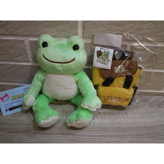 婕的店日本精品~日本帶回~Pickles the frog 露營版青蛙背包 毛毯(不含青蛙玩偶)