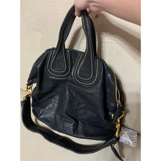Givenchy 鑲金色卯釘南丁格爾包