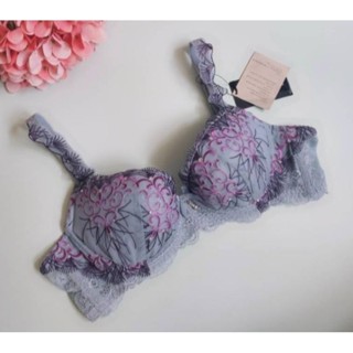 華歌爾🌺 莎露 精緻刺繡蕾絲 美胸內衣 70B＊32B／70D＊32D