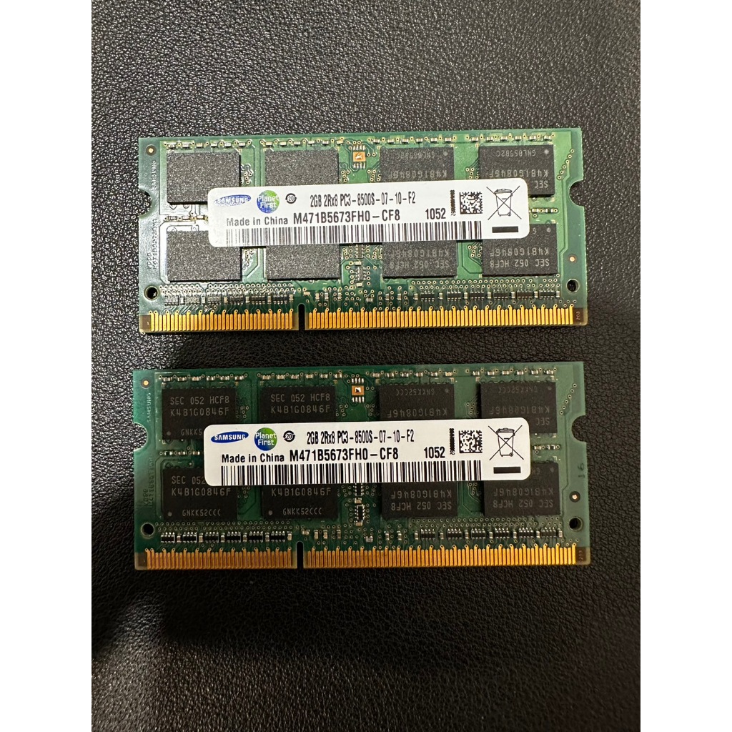 Samsung DDR3 2GB 2rx8 pc3-8500s-07-10-f2 筆電記憶體 兩條一起賣