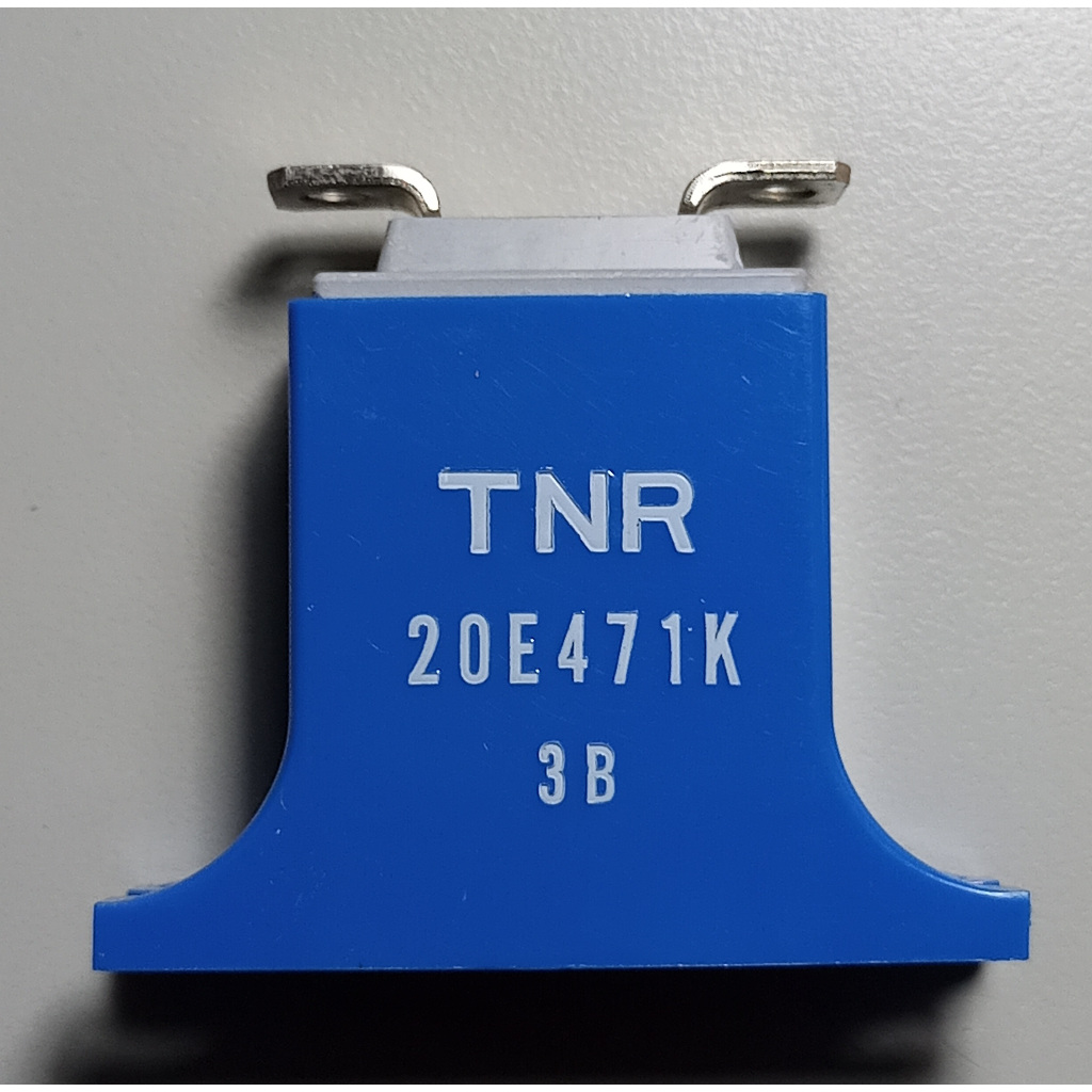 TNR 20E471K 日製20E中型突波吸收器470V 固態壓敏 Surge Absorber