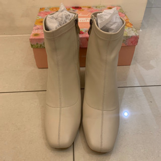 Ann’s 小羊皮方頭低跟塑身短靴