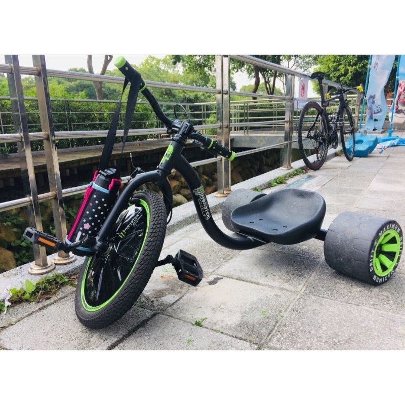 美國品牌 甩尾三輪車 下坡車 腳踏！（非電動甩尾三輪車）商品過大不寄送！！