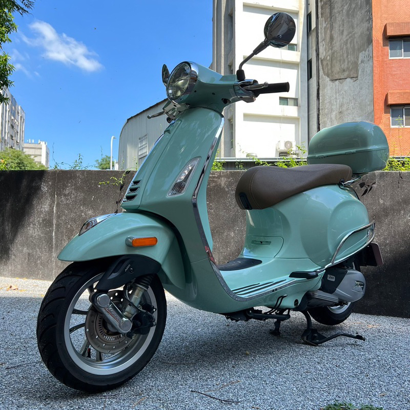 2020年 Vespa 春天125 ABS #白牌機車 #偉士牌 #衝刺 #春天