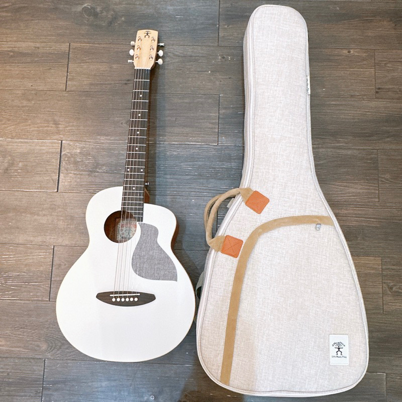 aNueNue MC10-AM彩色鳥吉他 杏奶白36吋 吉他 木吉他 雲杉面單板 贈原廠吉他厚袋