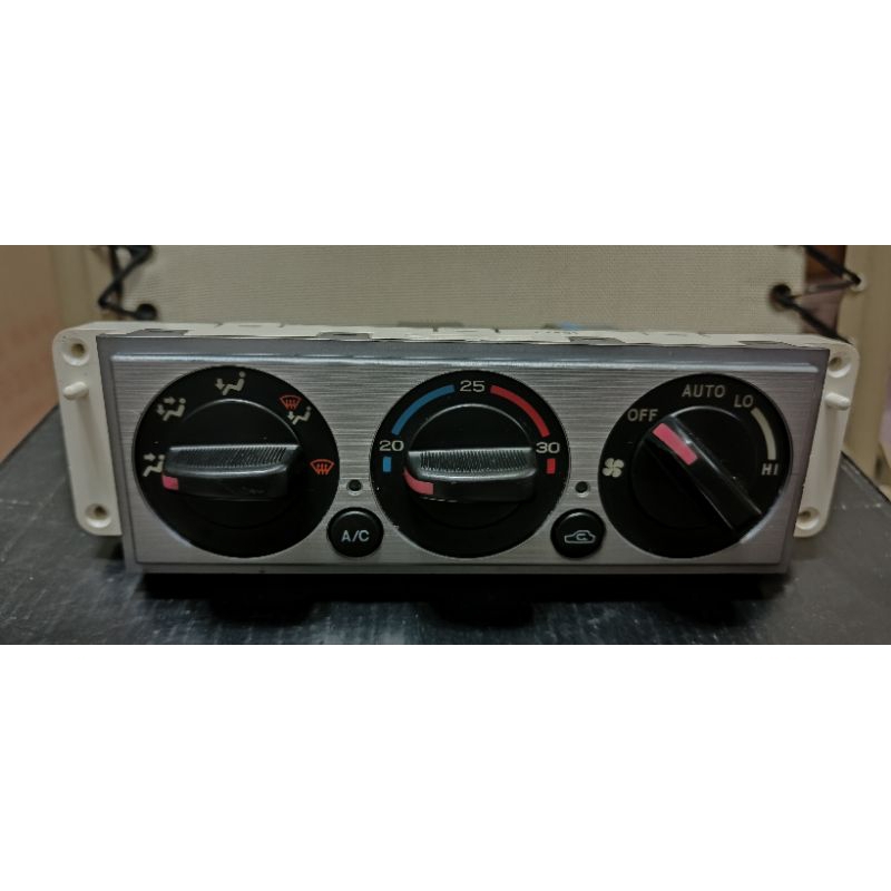Subaru GC8冷氣面板