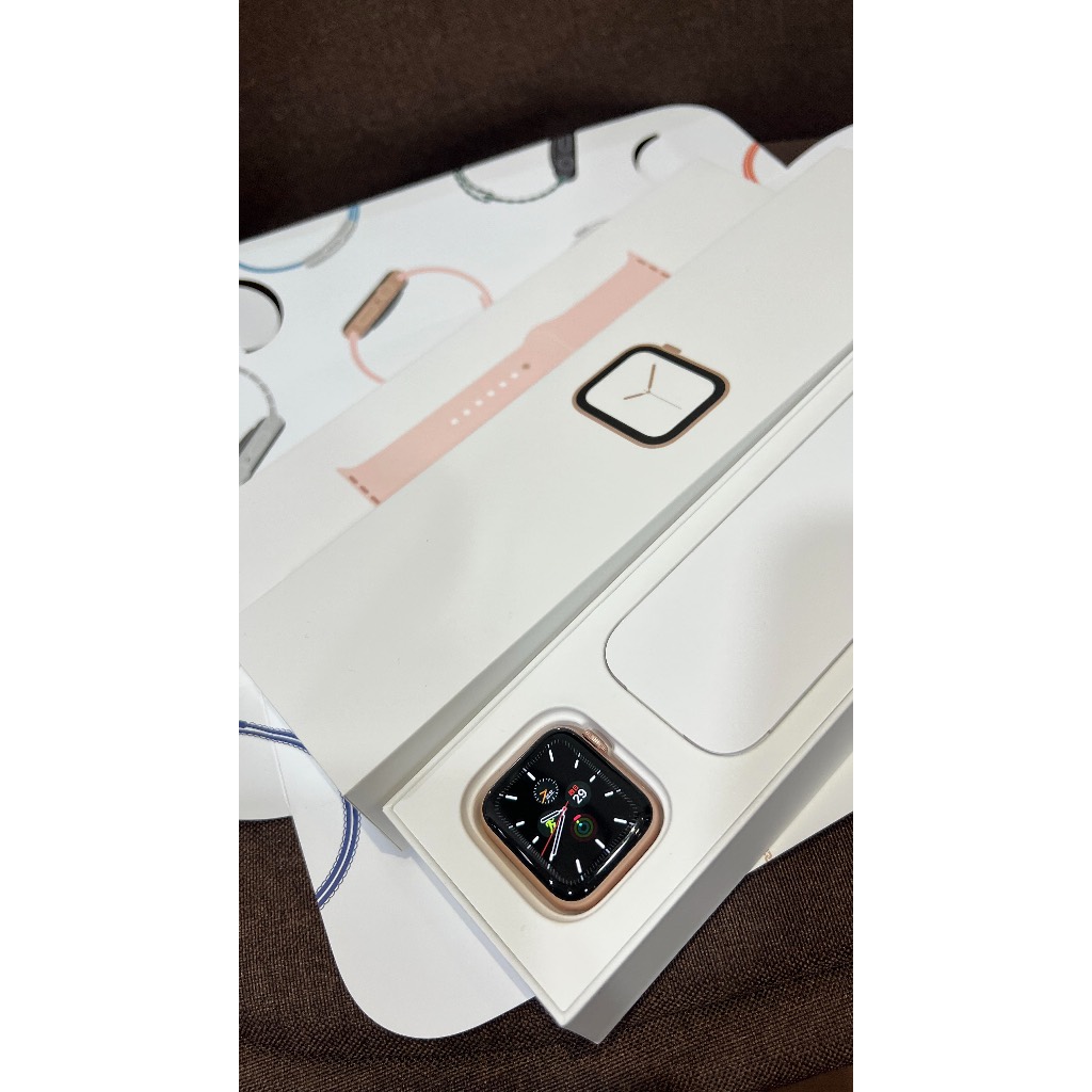 （自取更優惠）Apple Watch Series 4（A2007）玫瑰金 40mm 行動網路版  外觀8成新 功能正常