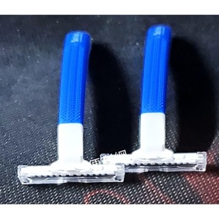 Schick舒適 高階防滑輕便刀一般型 刮鬍刀 2入／包 雙層刀片精準刮鬍 防滑舒適握柄 刀片德國製-【便利網】