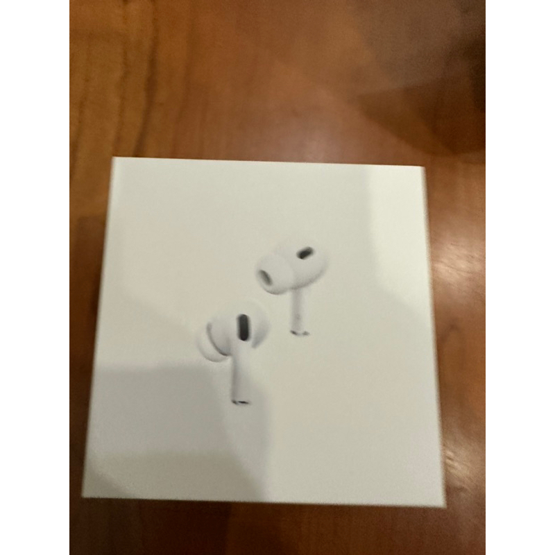 AirPods Pro (第 2 代) 搭配 MagSafe 充電盒 (USB‑C)