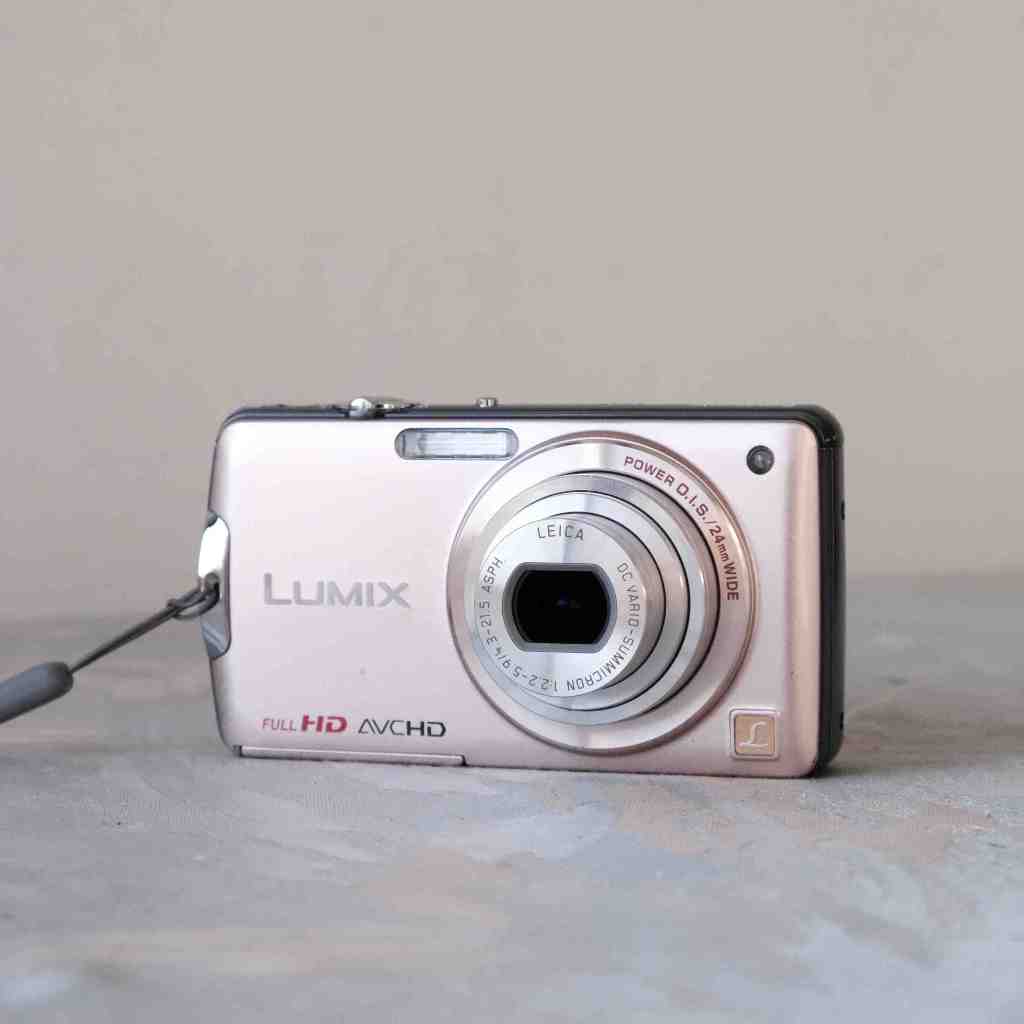 Panasonic Lumix DMC-FX700 早期  CMOS 數位相機(廣角 大光圈)