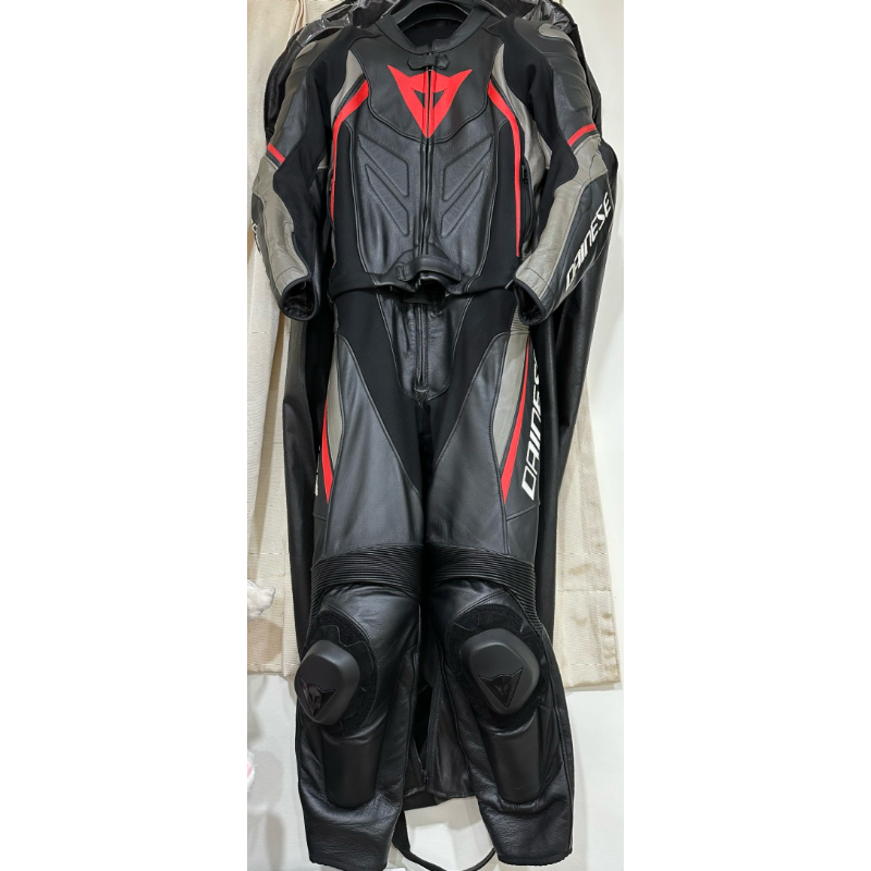 Dainese 丹尼斯兩件式皮衣 46號