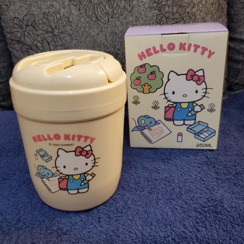 【全新】正版，三麗鷗授權。Hello Kitty 冰桶水壺(950ml)