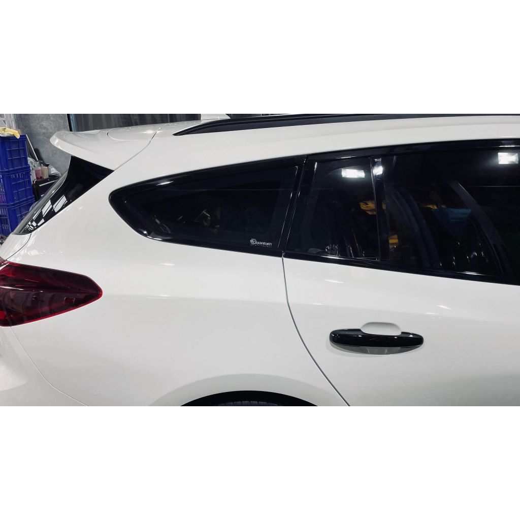 Garniture de Fenêtre pour Ford Focus Berline 2010-2018 Acier Inox Foncé 8Pcs