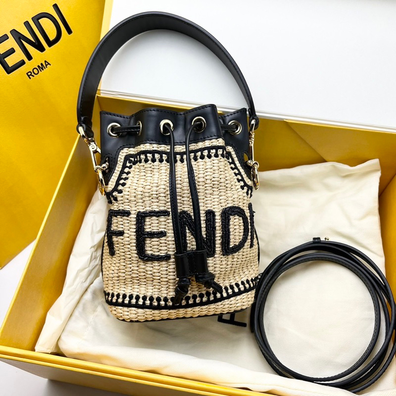 [離櫃未使用品🔥]fendi 8BS010 SS22新款 拉菲草編 水桶包