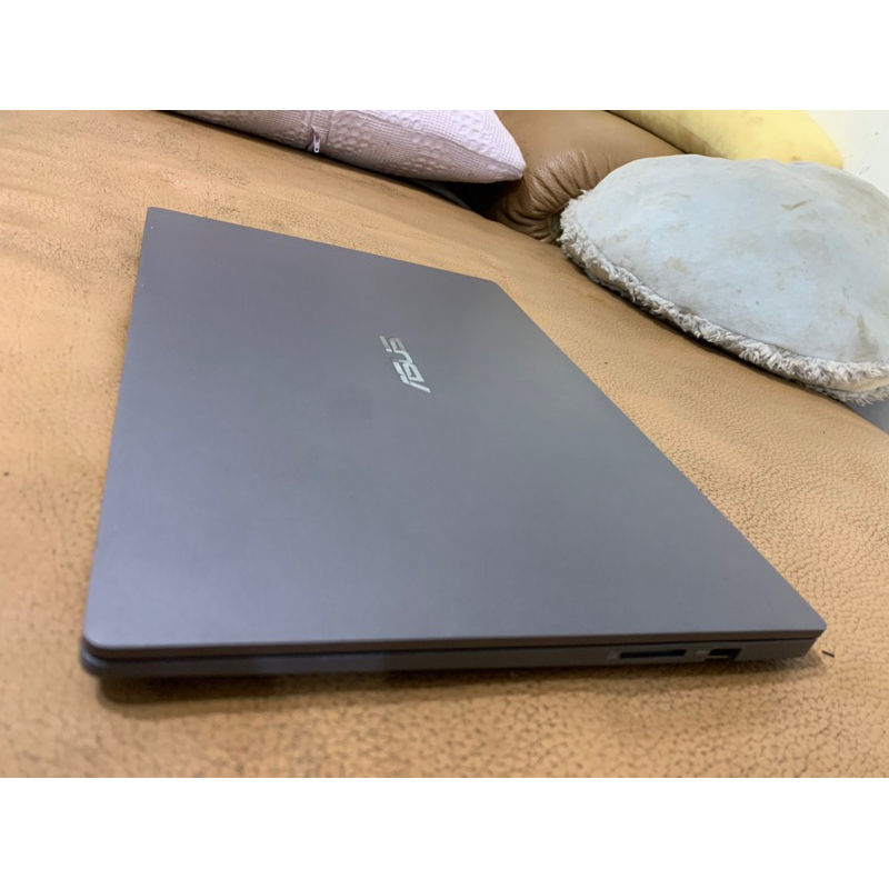 華碩ASUS P5440UA 14吋FHD商用筆電(i7-8550U/16GB/512G SSD/WIN 10 ）