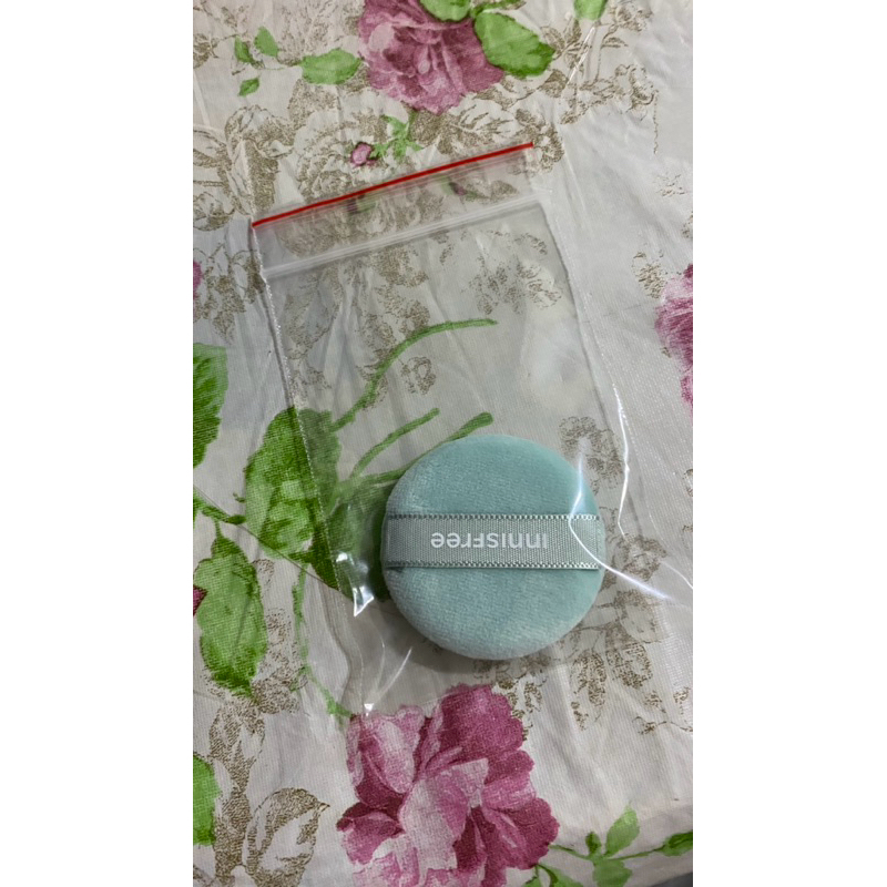 innisfree 無油無慮真心保濕蜜粉 粉撲