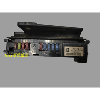 (中古零件協尋) TOYOTA 豐田 CAMRY 燈光控制模組 車身電腦 大燈繼電器 料號 82720-33100