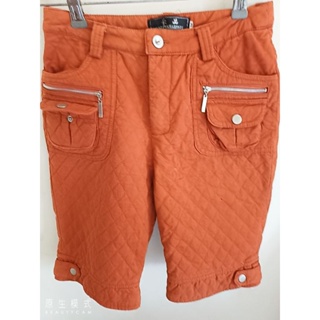 橘色休閒搭配短褲 素色休閒短褲