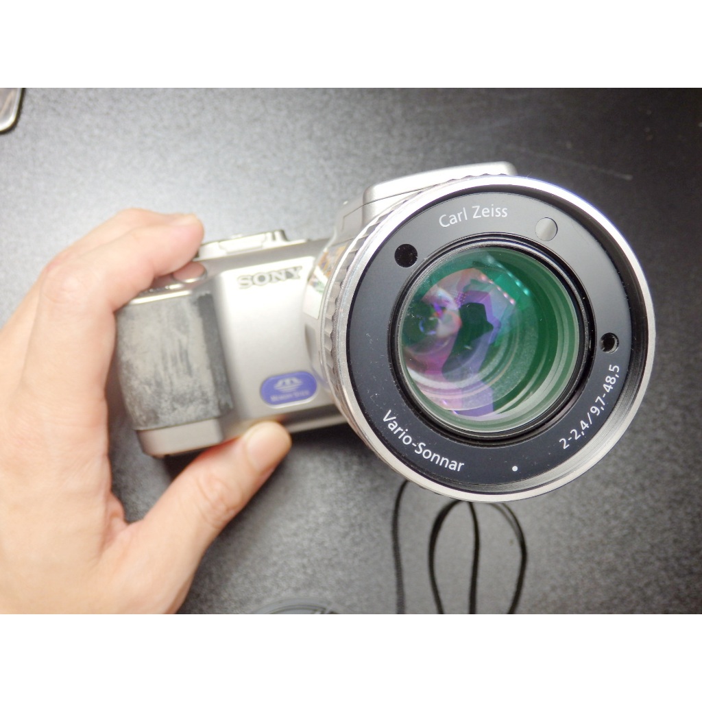 &lt;老數位相機&gt; SONY CYBERSHOT DSC-F707  (夜視功能 / 蔡斯鏡頭 zeiss/附電池)