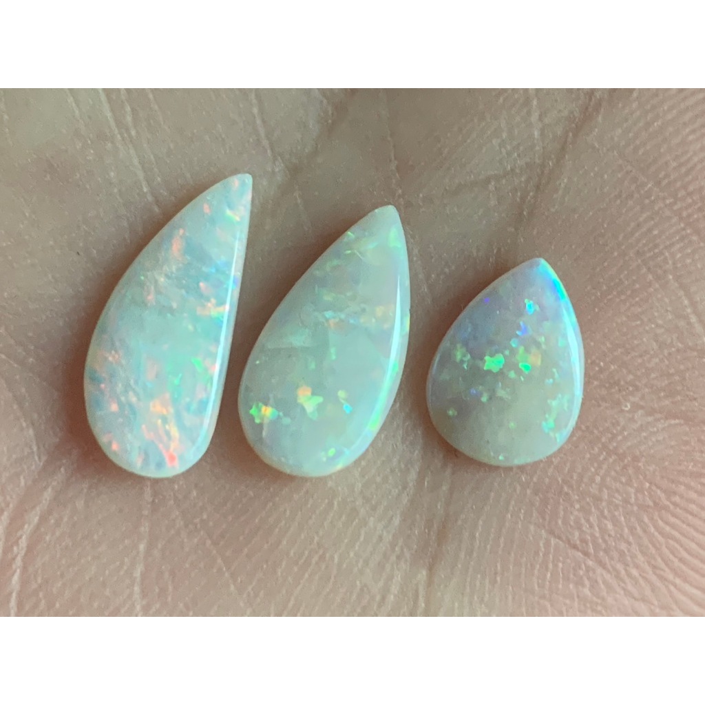 茱莉亞 澳洲蛋白石 歐泊 編號SP22 重3.3克拉 蛋白石 澳寶 閃山雲 歐珀 solid opal